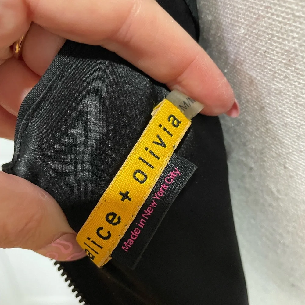 Alice + Olivia Layered Tulip Mini - Picture 9 of 11